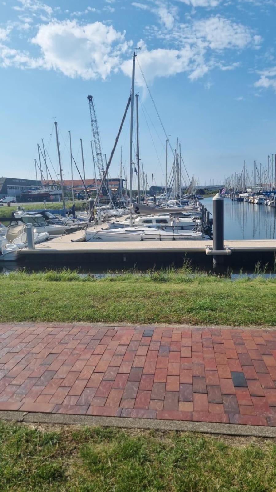 Hotel Net Achter De Dijk 125 Bruinisse Esterno foto